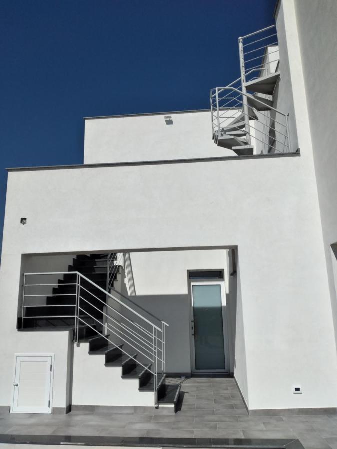 Hotel La Dama Bianca Bovo Marina Montallegro Exterior foto