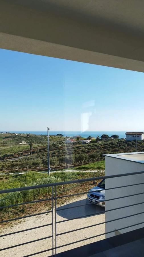 Hotel La Dama Bianca Bovo Marina Montallegro Exterior foto